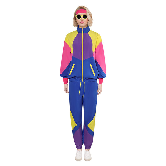 Déguisement femme années 80 sport colorblock avec motifs rétro, couleurs vives et style vintage glam parfait pour les soirées à thème.