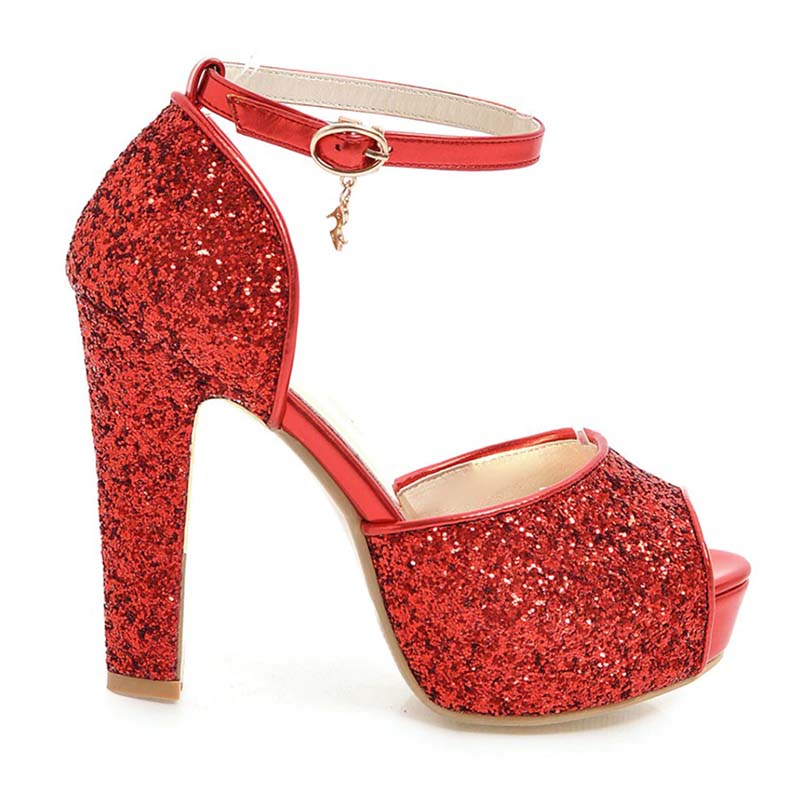 Chaussures Années 70 Rouges à Paillettes – Édition Glamour Shine.