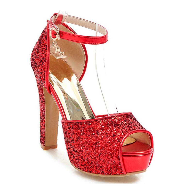 Chaussures Années 70 Rouges à Paillettes – Édition Glamour Shine.