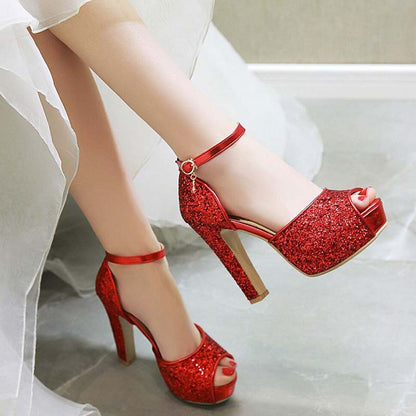 Chaussures Années 70 Rouges à Paillettes – Édition Glamour Shine.